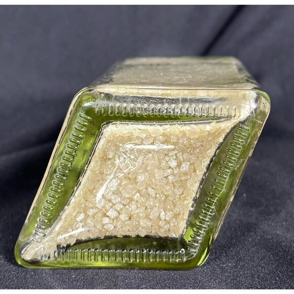 Crystal Waters Gardenia Vegan Bath Salt in 16-ounce Decorative Gift Decanter - Picture 7 of 7